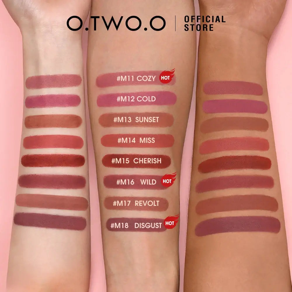 OTO COSMETICS MISTY KISS LOCK COLOUR MATTE LIPSTICK - ( Upto 90% Off )