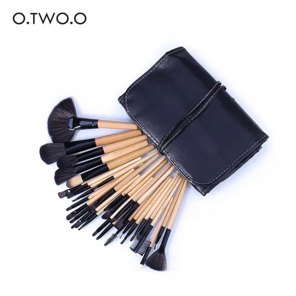 OTO COSMETICS 32 PIECE BRUSH SET - ( Upto 90% Off )