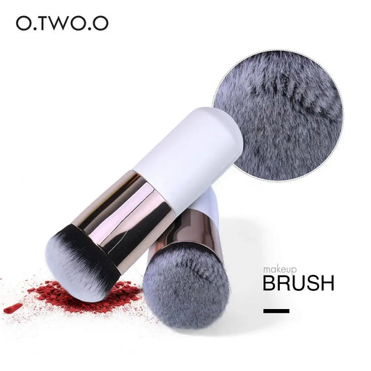 OTO COSMETICS FLUFFY BRUSH - ( Upto 90% Off )