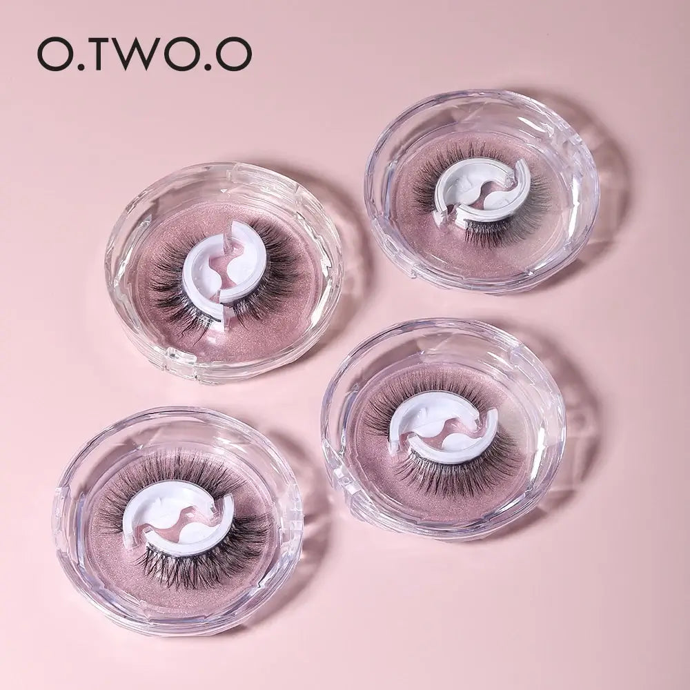 OTO COSMETICS SELF ADHESIVE EYELASHES  - ( Upto 90% Off )