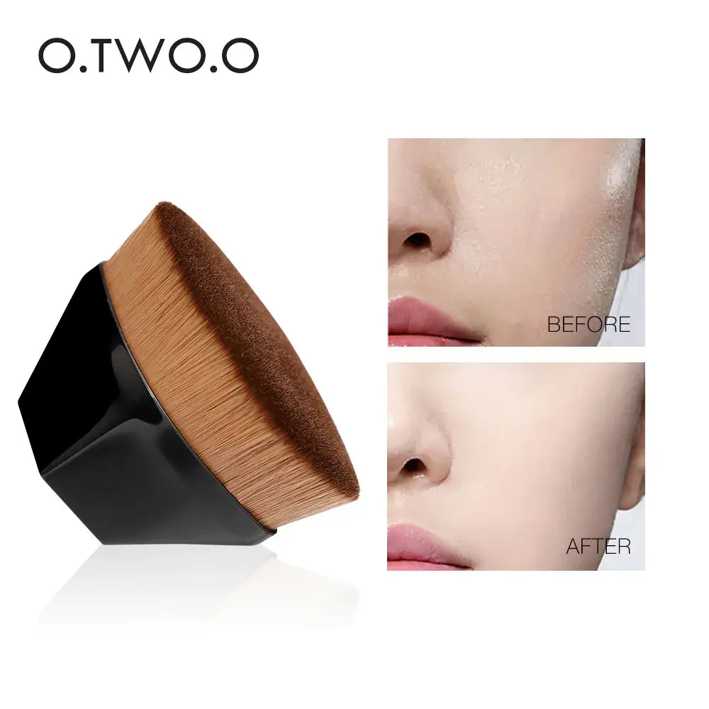 OTO COSMETICS Foundation Brush  - ( Upto 90% Off )
