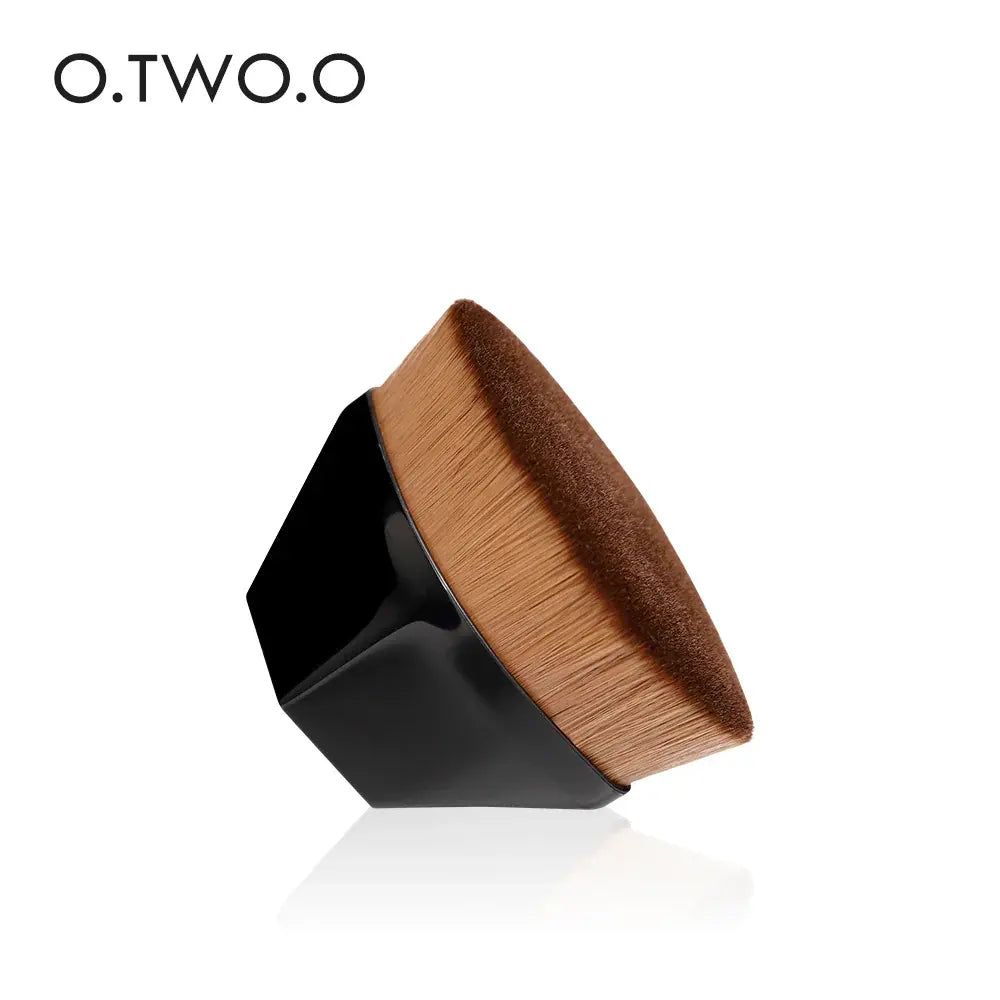 OTO COSMETICS Foundation Brush  - ( Upto 90% Off )